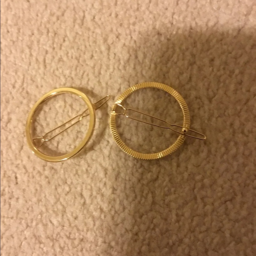 Hair Clips - Picture 2 of 3